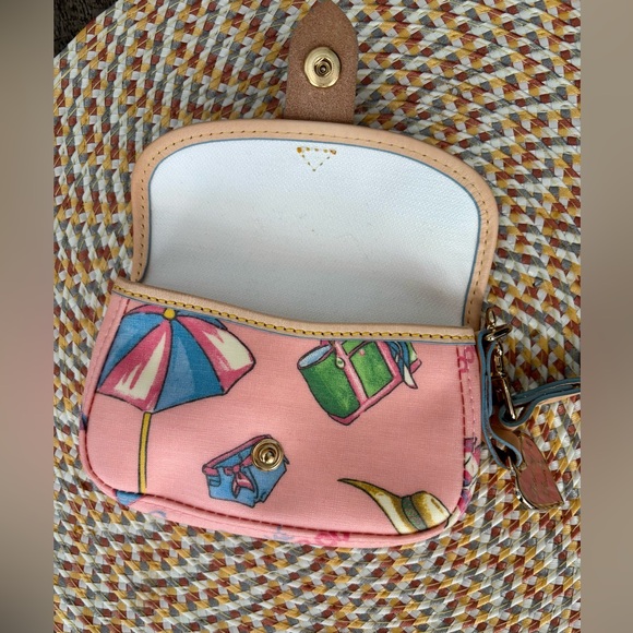 Dooney & Bourke Soft Pink Wristlet Bag Barbicore Preppy small - Picture 10 of 12